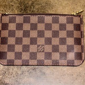 Lv Damier Ebene pouch